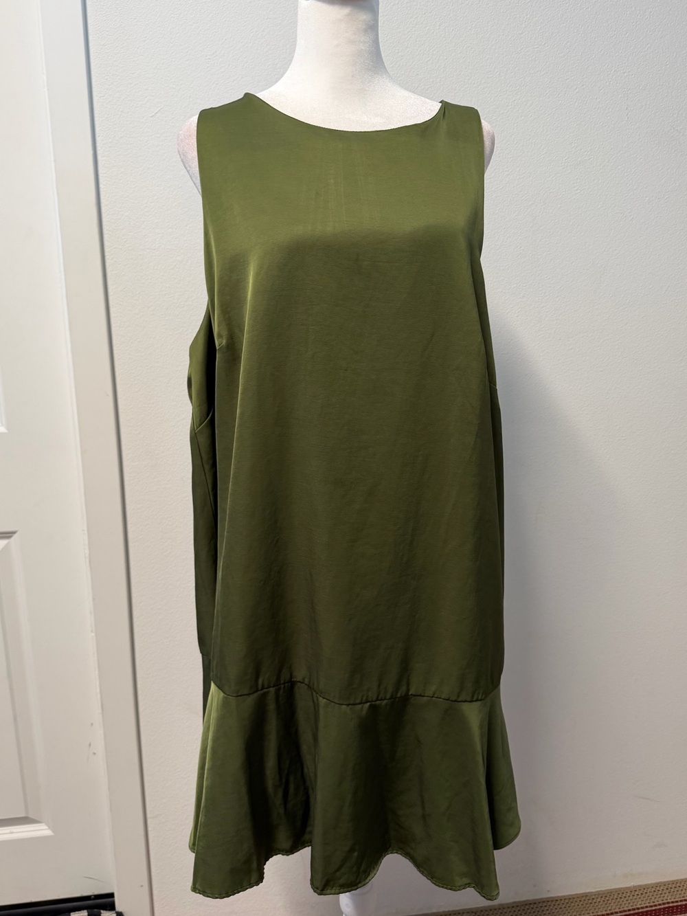 H&M Olive Green Linen Blend Sleeveless Ruffle Hem Dress Size XL